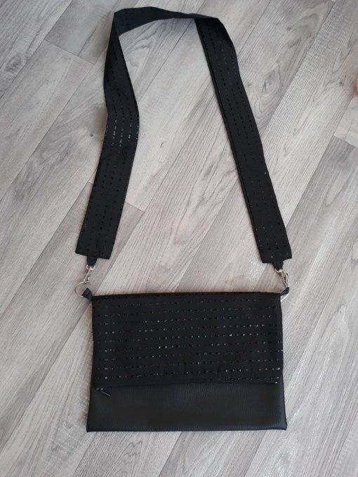 Pochette bi-matière noire
