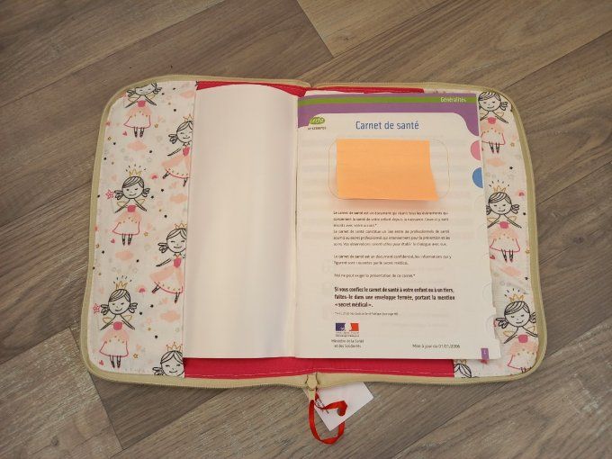 Protège carnet de santé