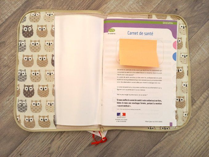 Protège carnet de santé