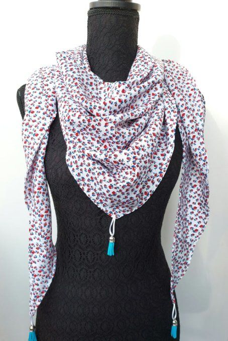 Chèche fleur rouge fond blanc